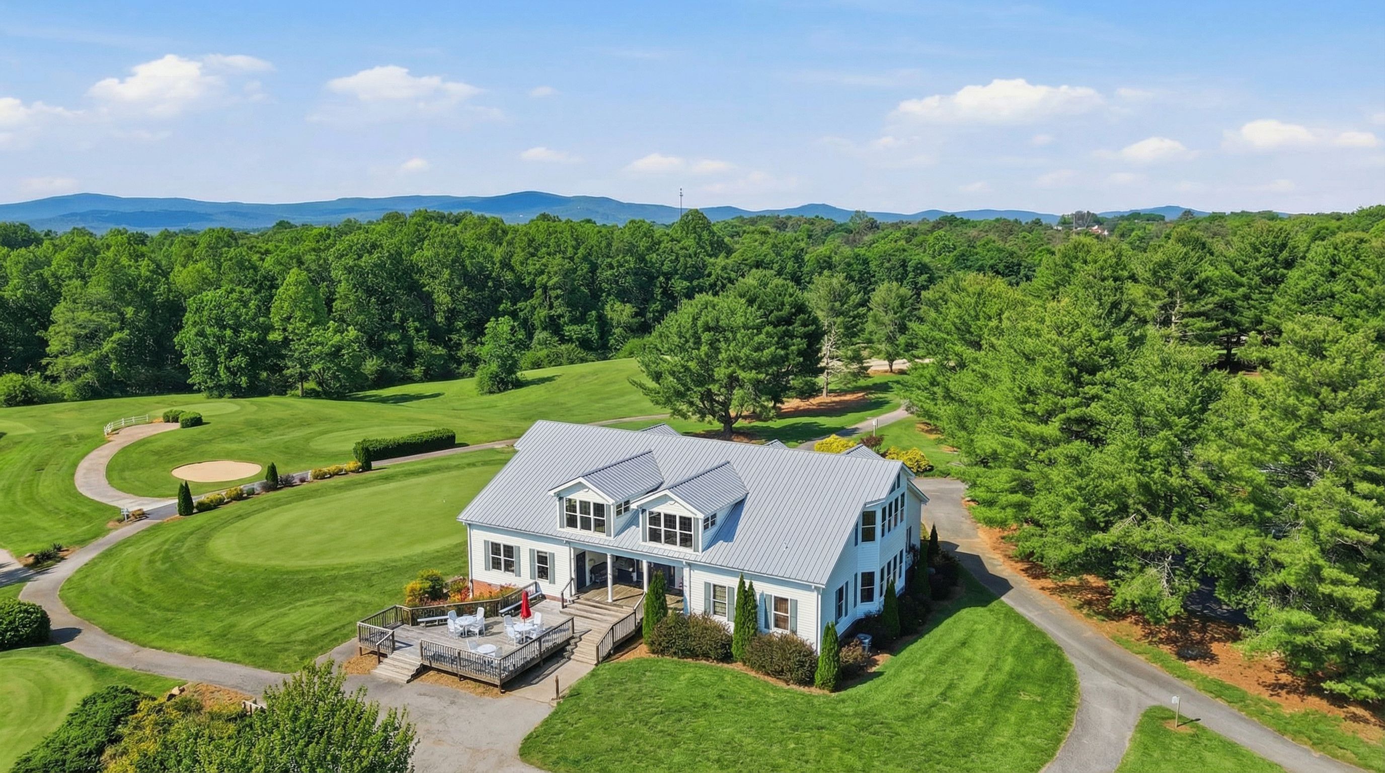 Clubhouse, Pool & Amenities