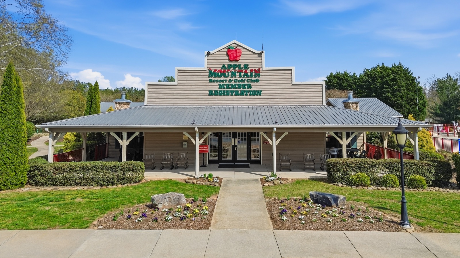 Apple Mountain Resort entrance and registration building