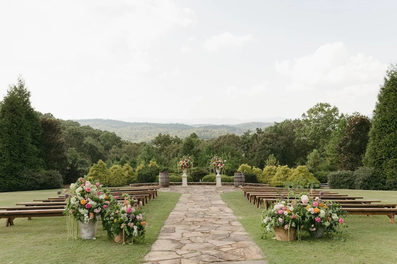 Outdoor mountain wedding ceremony at Apple Mountain Resort